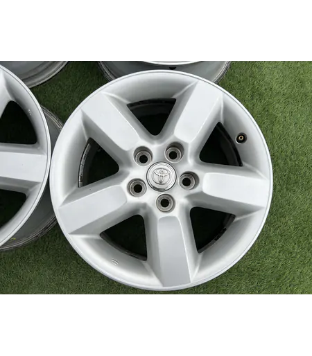 5x114.3 16" Toyota RAV 4 gyári alufelni 7Jx16h2 ET35 3