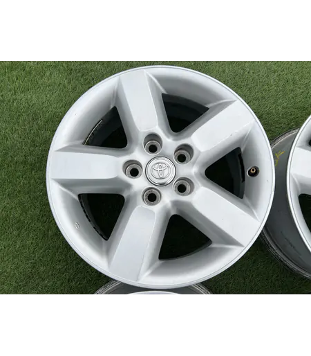 5x114.3 16" Toyota RAV 4 gyári alufelni 7Jx16h2 ET35 5