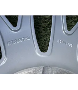 5x108 17" Ford gyári alufelni 7Jx17h2 ET50 8