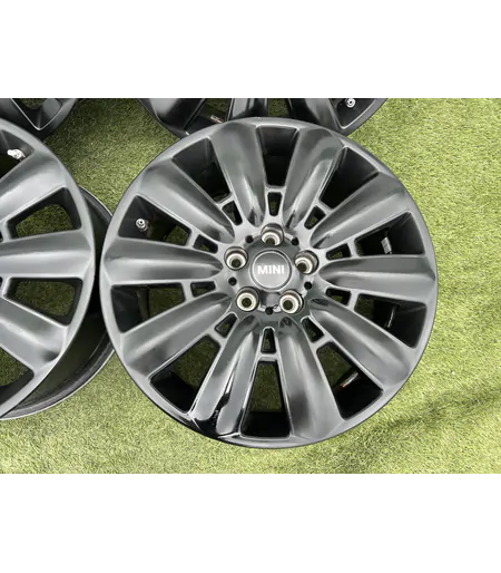 5x112 18" Mini gyári alufelni + TPMS 7,5Jx18h2 ET51 - Mobil Gumis 4