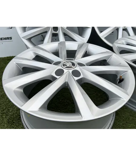 5x100 16" Skoda gyári alufelni 7Jx16h2 ET46 2