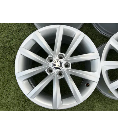 5x100 16" Skoda gyári alufelni 7Jx16h2 ET46 3