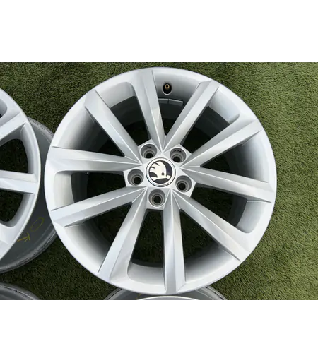 5x100 16" Skoda gyári alufelni 7Jx16h2 ET46 5