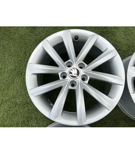 5x100 16" Skoda gyári alufelni 7Jx16h2 ET46 6