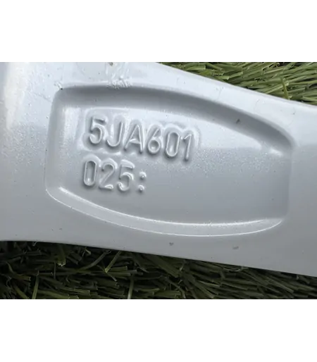 5x100 16" Skoda gyári alufelni 7Jx16h2 ET46 9