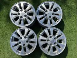 5x114.3 15" Hyundai gyári alufelni 6Jx15h2 ET41 1