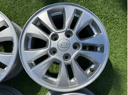 5x114.3 15" Hyundai gyári alufelni 6Jx15h2 ET41 4