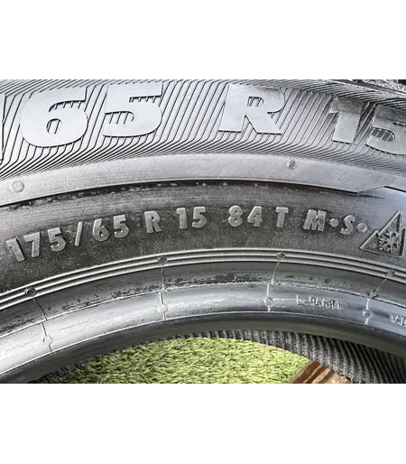 175/65 R15 Semperit Master Grip 2 téli gumi 6mm 5