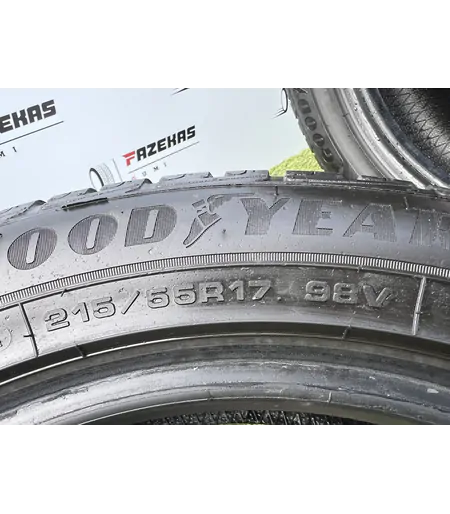 215/55 R17 Goodyear Utra Grip Performance téli gumi 5-6mm 5