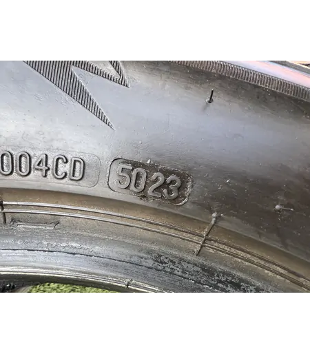 205/60 R16 Bridgestone Blizzak LM05 téli gumi 5mm 6