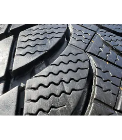 215/60 R16 Nexen Winguard téli gumi 6mm 4