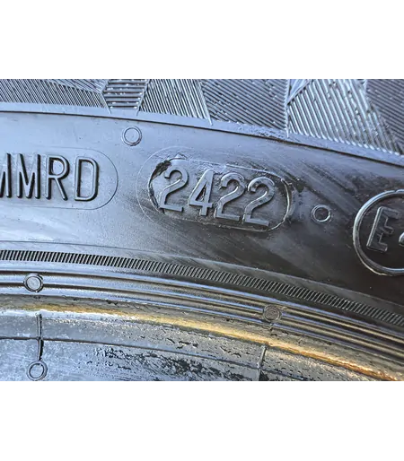 185/65 R15 Semperit Speed Grip 5 téli gumi 7mm 5