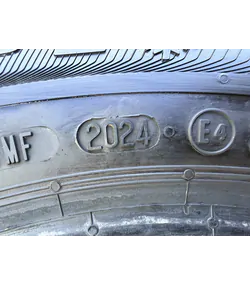 175/65 R14 Semperit Master Grip 2 téli gumi 6-7mm 6