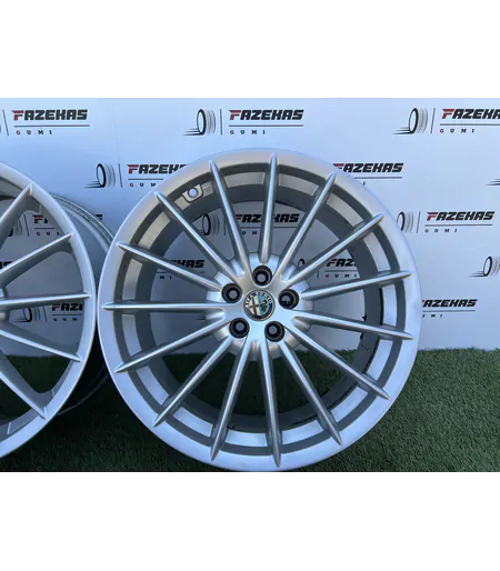 5x98 18" Alfa Romeo gyári alufelni 8Jx18h2 ET32 - Mobil Gumis 5