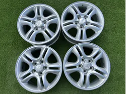 5x114.3 16" Kia gyári alufelni 6,5Jx16h2 ET41 1