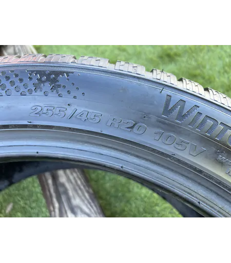 255/45 R20 Kumho WinterCraft WS71 téli gumi 6mm 6