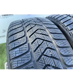 235/55 R17 Pirelli Sottozero 3 téli gumi 5,5mm 2