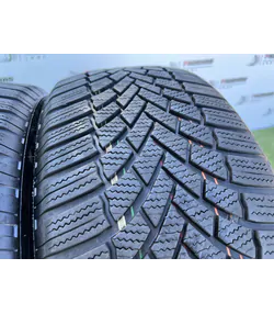 235/50 R20 Bridgestone Blizzak LM005 téli gumi 6mm 3