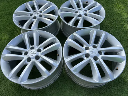 5x110 17" Opel gyári alufelni 7Jx17h2 ET41 6