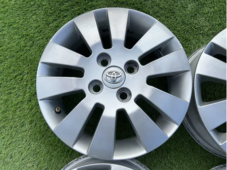 4x100 14" Toyota gyári alufelni 4,5Jx14h2 ET39 5