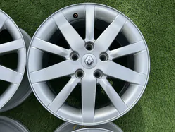 5x114.3 16" Renault gyári alufelni 6,5Jx16h2 ET47 4