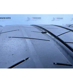 315/30 R21 Pirelli PZero Corsa nyári gumi 4mm 4