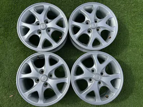 4x100 14" Toyota gyári alufelni 5,5Jx14h2 ET45 alapértelmezett kép