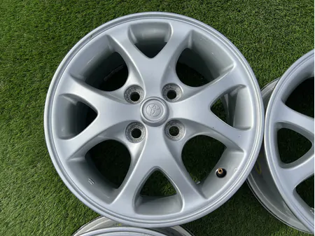 4x100 14" Toyota gyári alufelni 5,5Jx14h2 ET45 5