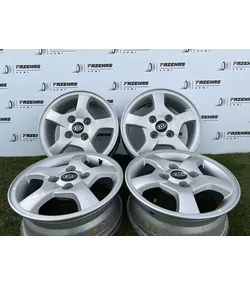 4x114.3 15" Kia gyári alufelni 6Jx15h2 ET43 1
