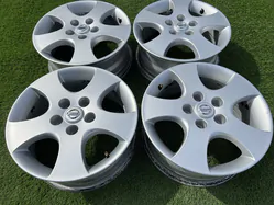 5x114.3 16" Nissan gyári alufelni 6,5Jx16h2 ET40 6