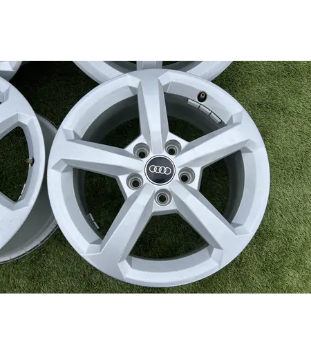 5x112 16" Audi Q2 gyári alufelni 6,5Jx16h2 ET43 5