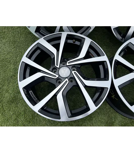 5x112 17" Volkswagen gyári alufelni 7Jx17h2 ET49 3