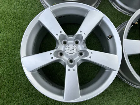 5x114.3 18" Mazda gyári alufelni 8Jx18h2 ET50 2