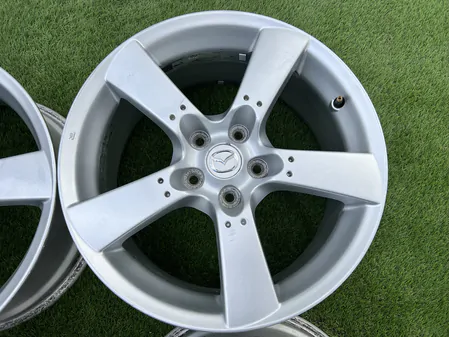 5x114.3 18" Mazda gyári alufelni 8Jx18h2 ET50 4