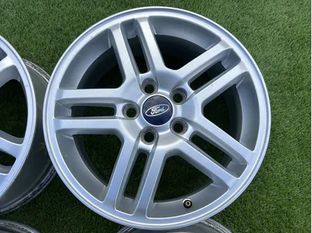 5x108 16" Ford gyári alufelni 6,5Jx16h2 ET52,5 4