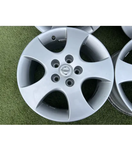 5x114.3 16" Nissan gyári alufelni 6,5Jx16h2 ET40 3