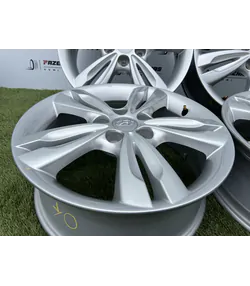 5x114.3 17" Hyundai gyári alufelni 6,5Jx17h2 ET48 2