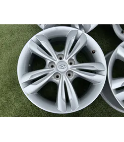 5x114.3 17" Hyundai gyári alufelni 6,5Jx17h2 ET48 3