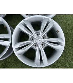 5x114.3 17" Hyundai gyári alufelni 6,5Jx17h2 ET48 4