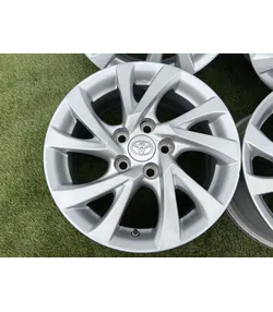 5x114.3 16" Toyota gyári alufelni +TPMS szenzor 6,5Jx16h2 ET45 3