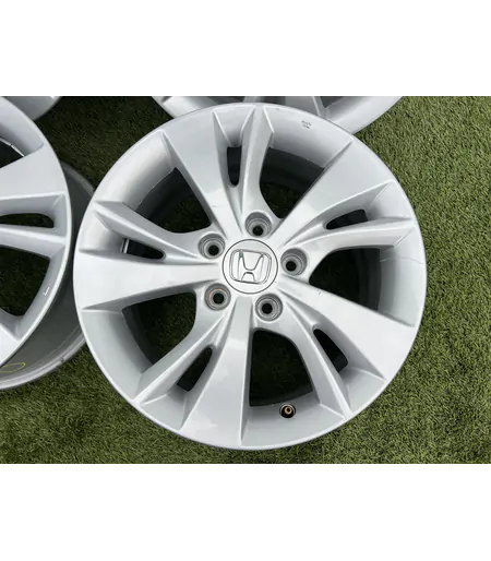 5x114.3 16" Honda gyári alufelni 7Jx16h2 ET55 3