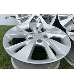 5x114.3 16" Honda gyári alufelni 7Jx16h2 ET55 4