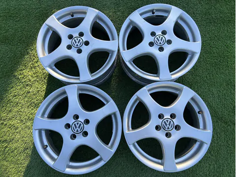 5x100 16" Volkswagen gyári alufelni 6,5Jx16h2 ET42