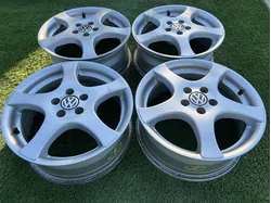 5x100 16" Volkswagen gyári alufelni 6,5Jx16h2 ET42 6