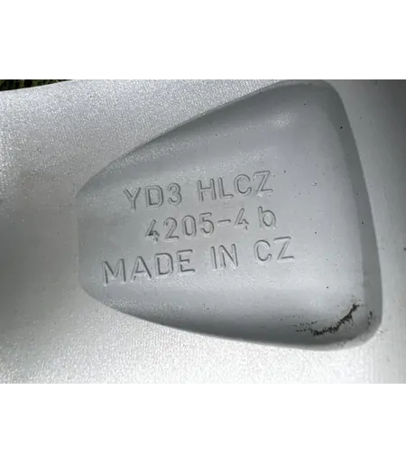 5x100 15" Skoda gyári alufelni 6Jx15h2 ET43 8