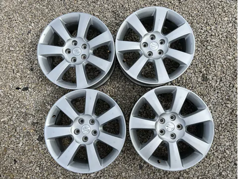 5x114.3 18" Suzuki Grand Vitara gyári alufelni 7Jx18h2 ET45