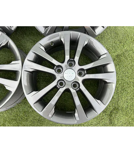 5x114.3 16" Kia gyári alufelni 6,5Jx16h2 ET50 4
