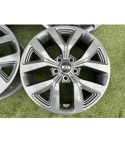 5x114.3 17" Kia Sportage gyári alufelni 6,5Jx17h2 ET40 4
