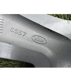 5x114.3 17" Kia Sportage gyári alufelni 6,5Jx17h2 ET40 9