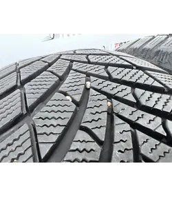 215/55 R16 Semperit Speed Grip 5 téli gumi 5-6mm 4